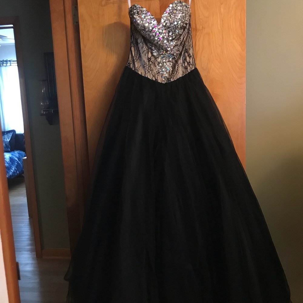 Size 2 prom dress